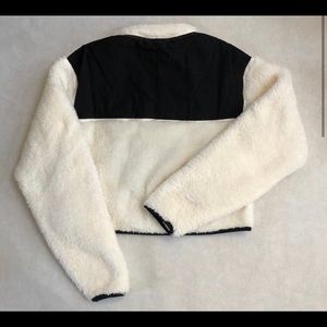 Nike fluffy white pullover in size xxl